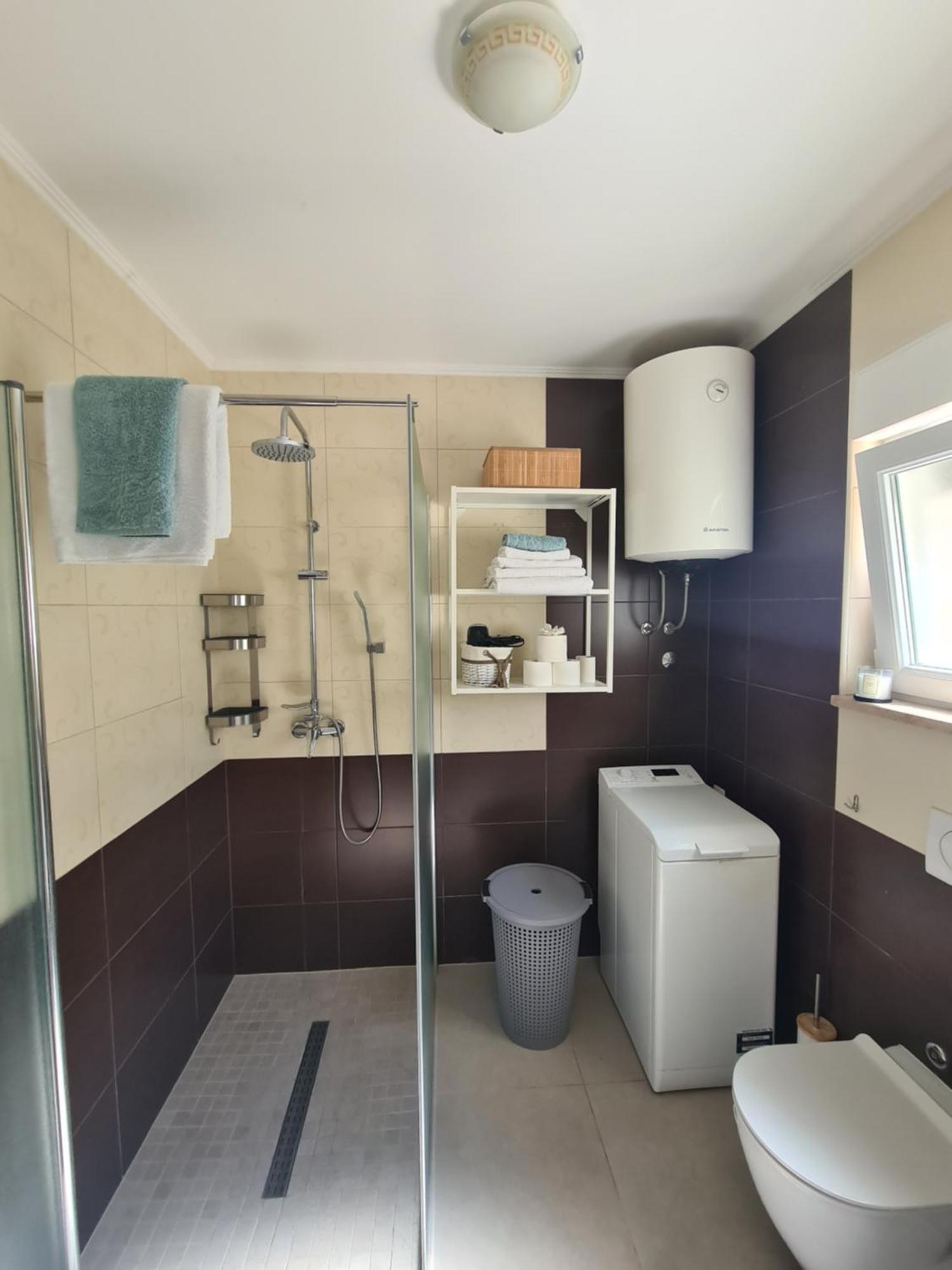 Modern Apartment Near The Sea-Mise تروغير المظهر الخارجي الصورة