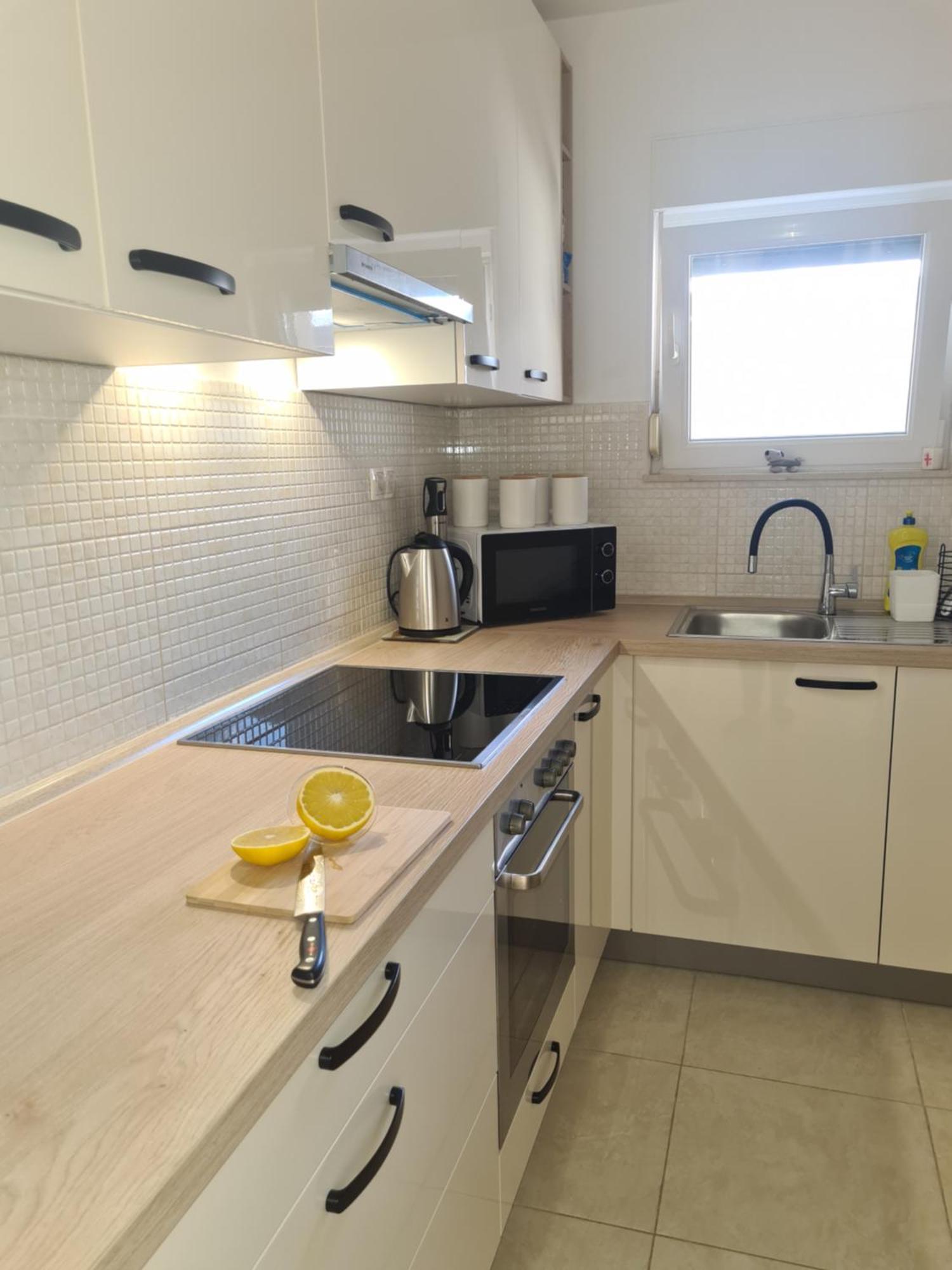 Modern Apartment Near The Sea-Mise تروغير المظهر الخارجي الصورة