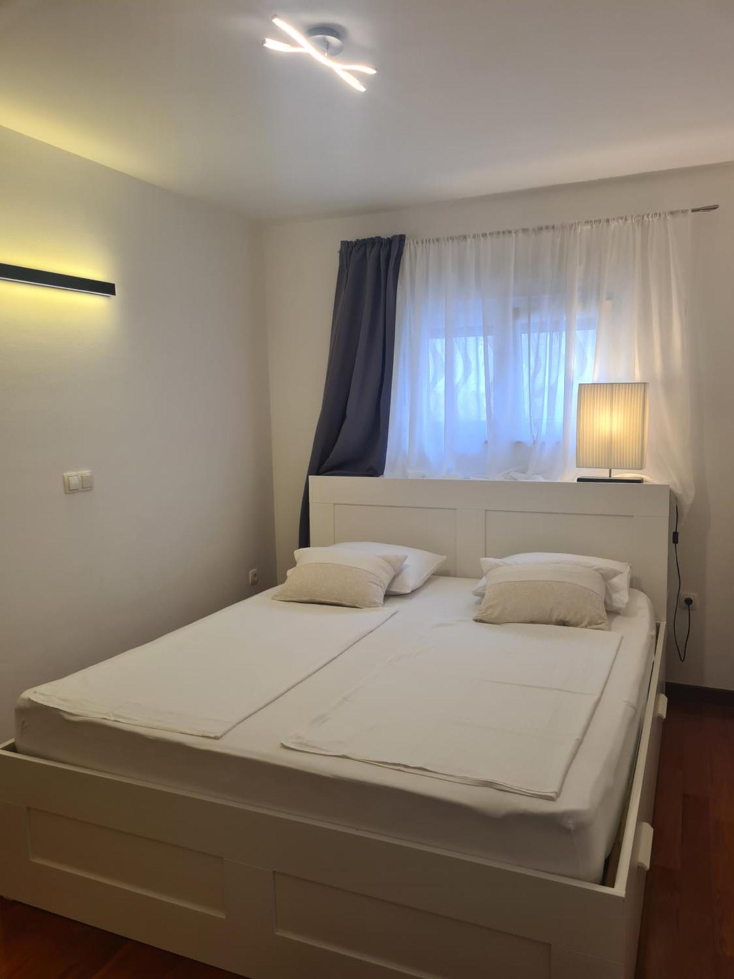 Modern Apartment Near The Sea-Mise تروغير المظهر الخارجي الصورة